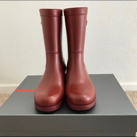 Red Prada Rain Boots Size 7 - Picture 2 of 10